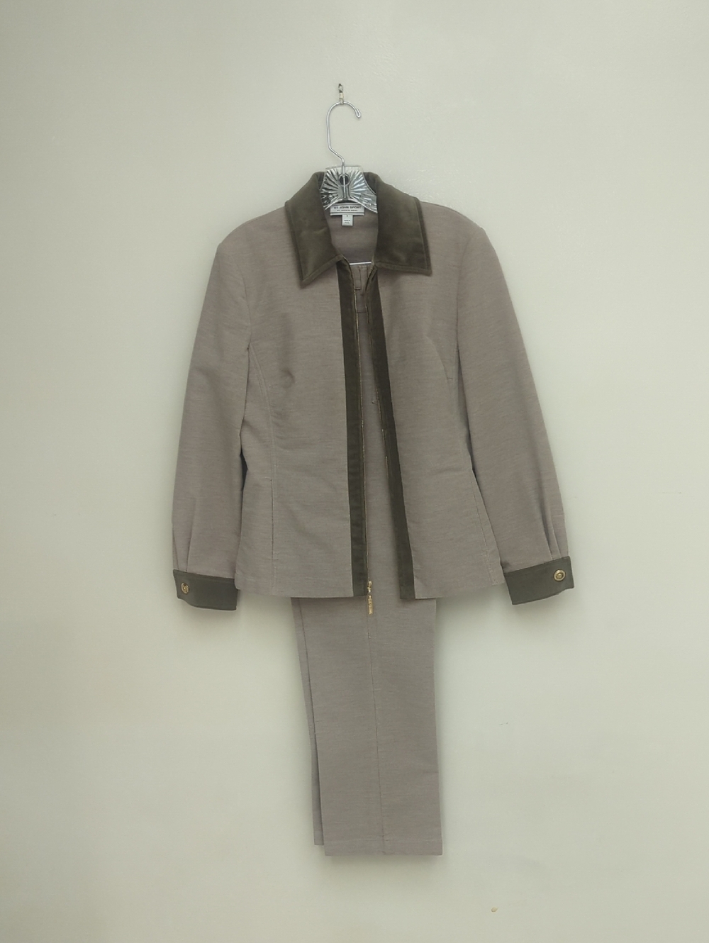 Versatile Two Tone St.John Pant Suit